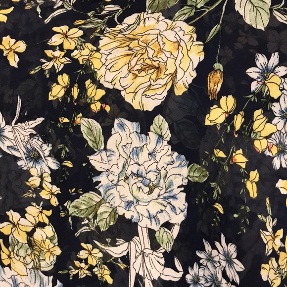 LulaRoe Medium Shirley - Picture 2 of 3